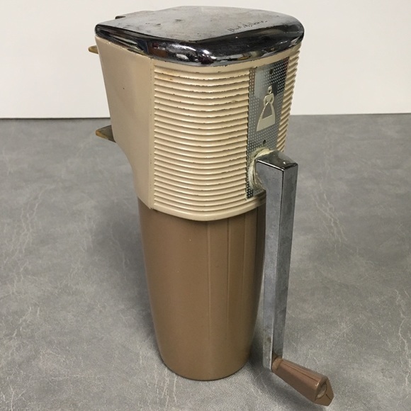 Vintage Kitchen | Vintage 95s Manual Ice Crusher Course Or Fine | Poshmark